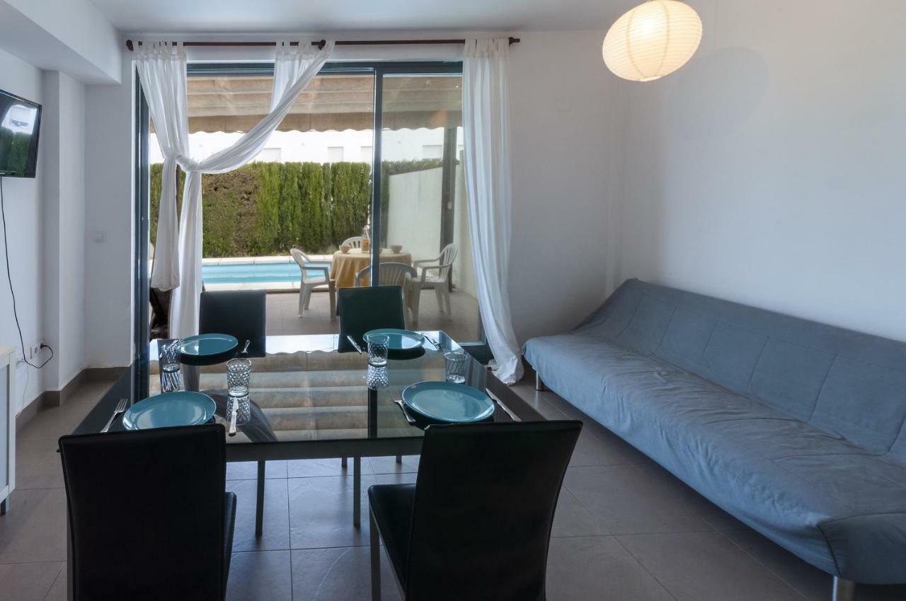 Villa Premium 17 à Les Deveses Extérieur photo